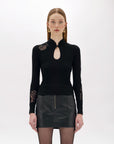 Fitted knit top with tulle roses