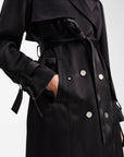Fluid trench coat