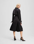 Fluid trench coat