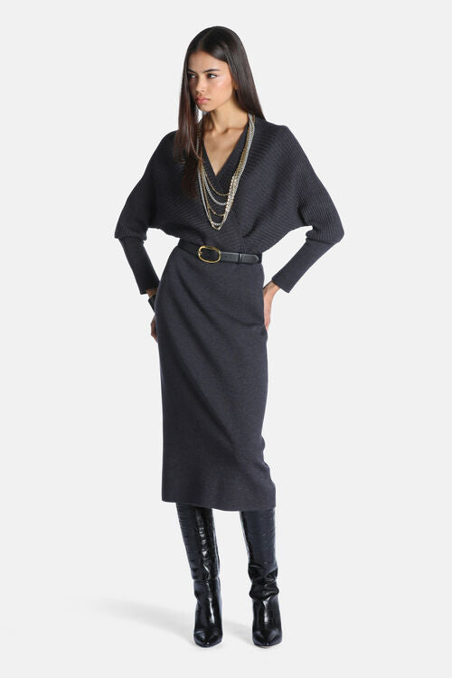 Elegant knitted midi dress