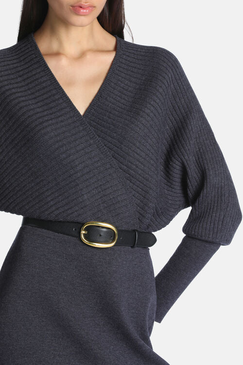 Elegant knitted midi dress