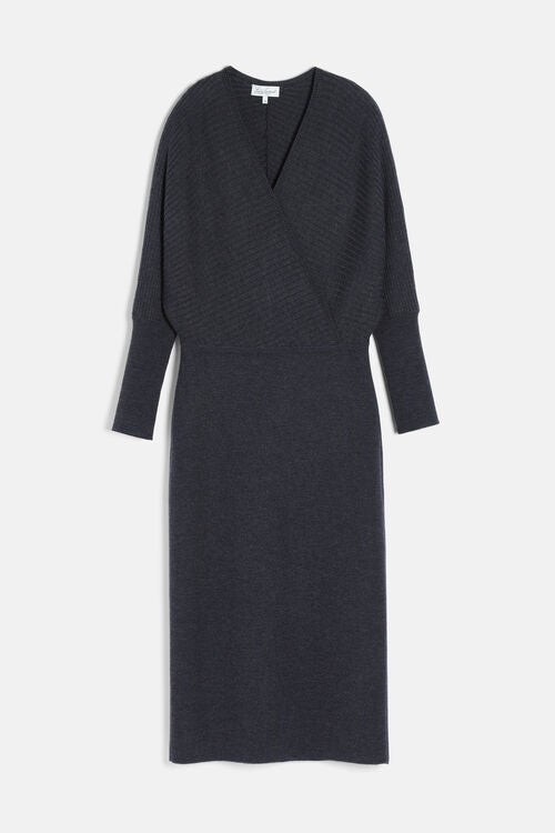 Elegant knitted midi dress