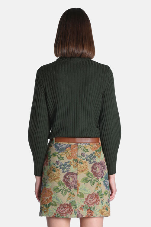 Balloon-sleeved sweater