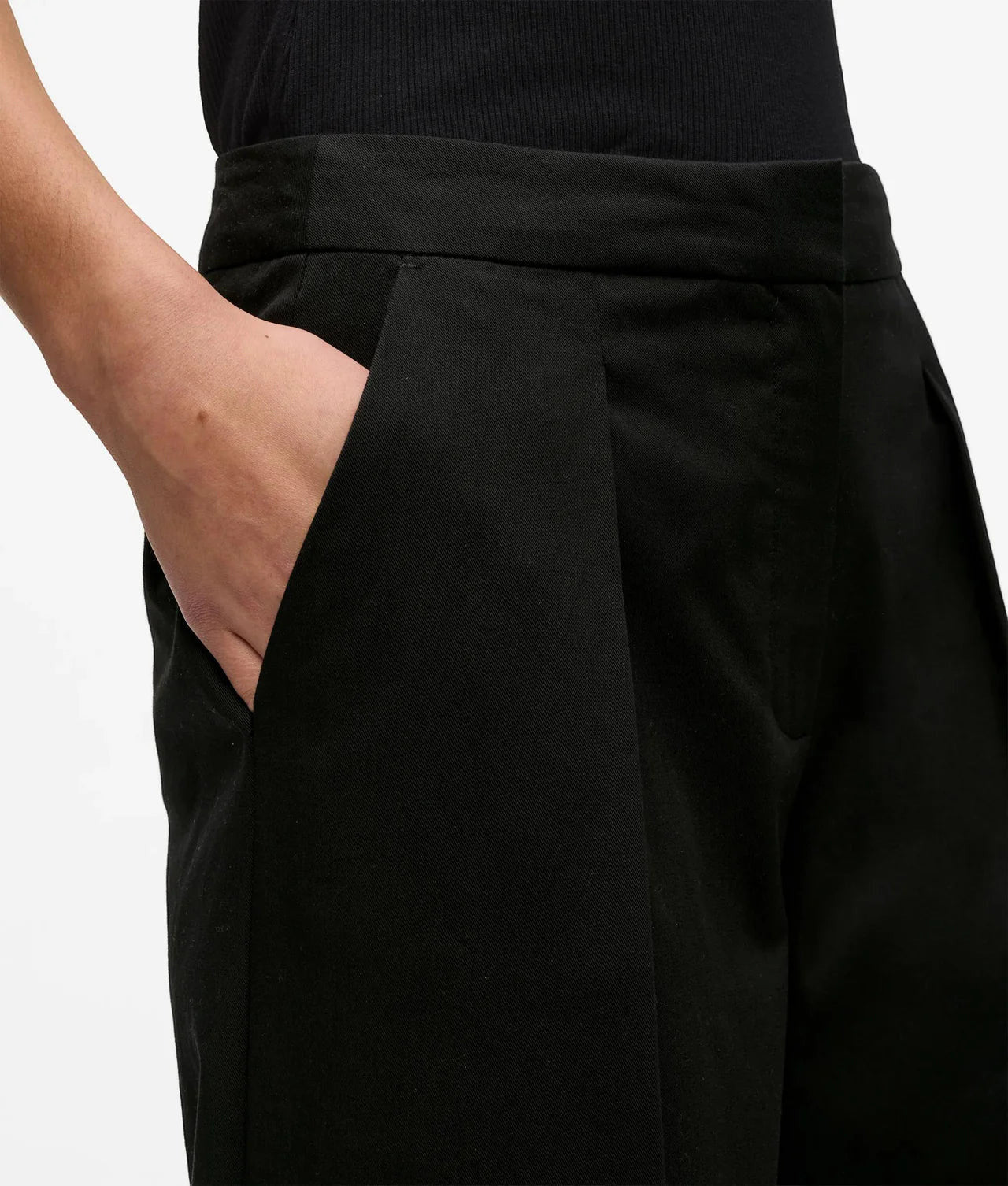 MiLA Boutique black structured suit pants with a tailored silhouette and hook-and-eye zip-fly closure.
